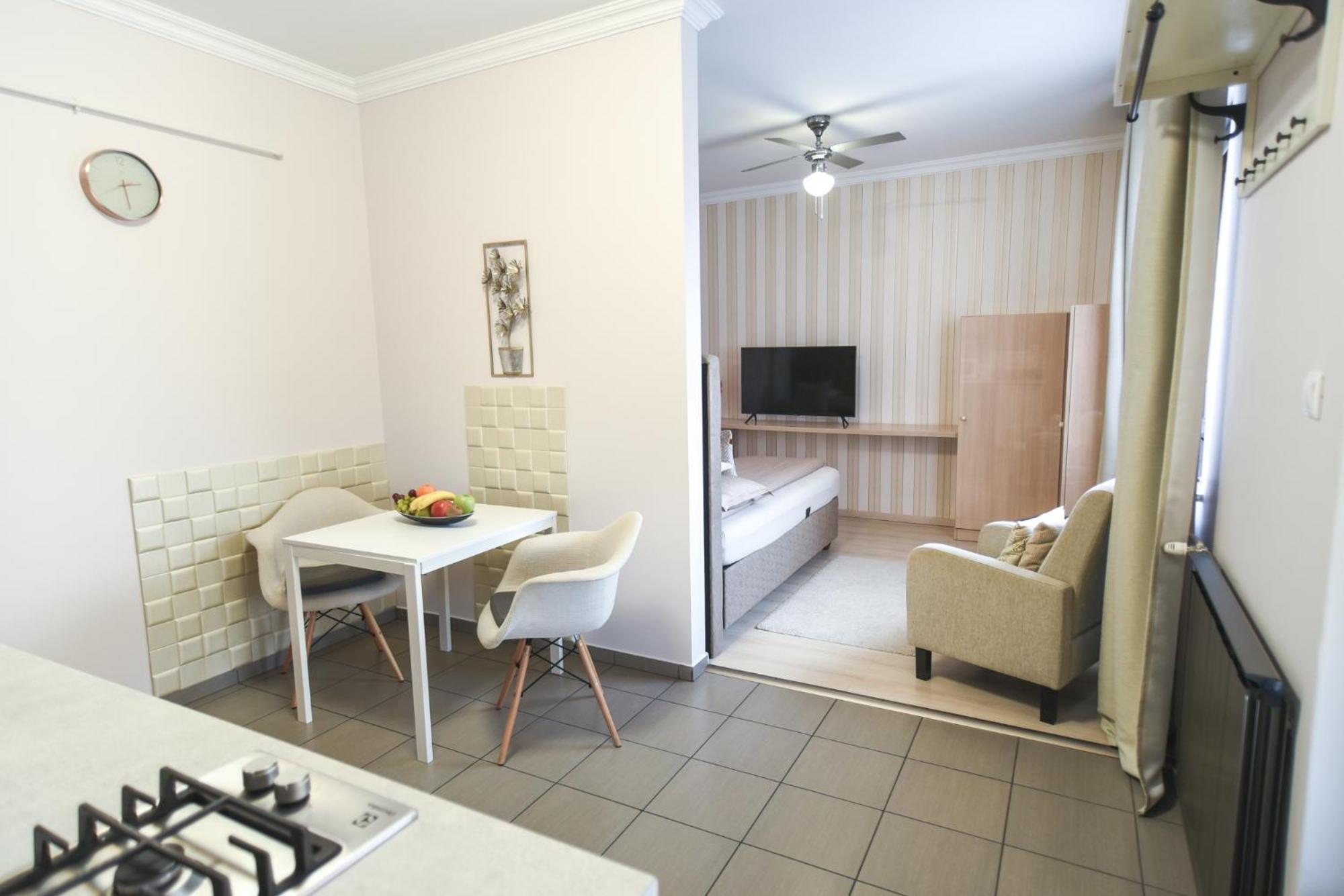 Crystal Apartman موراهالوم المظهر الخارجي الصورة