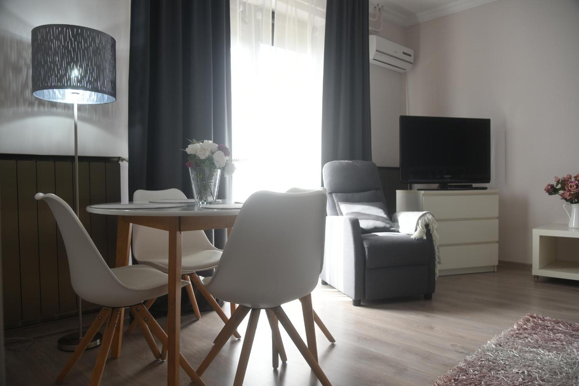 Crystal Apartman موراهالوم المظهر الخارجي الصورة